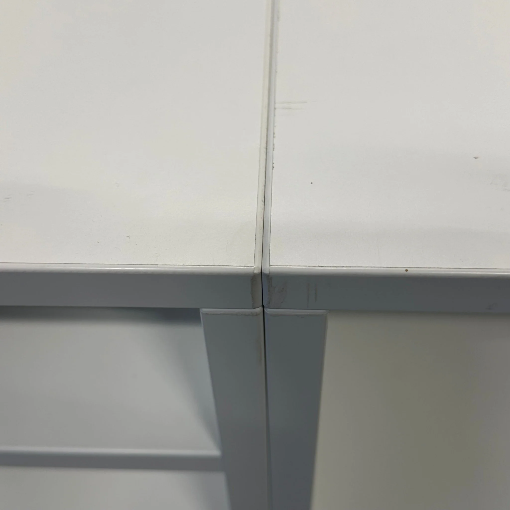Bokhylle i hvit fra QBUS – 3 hyller, B120 cm - Image 5