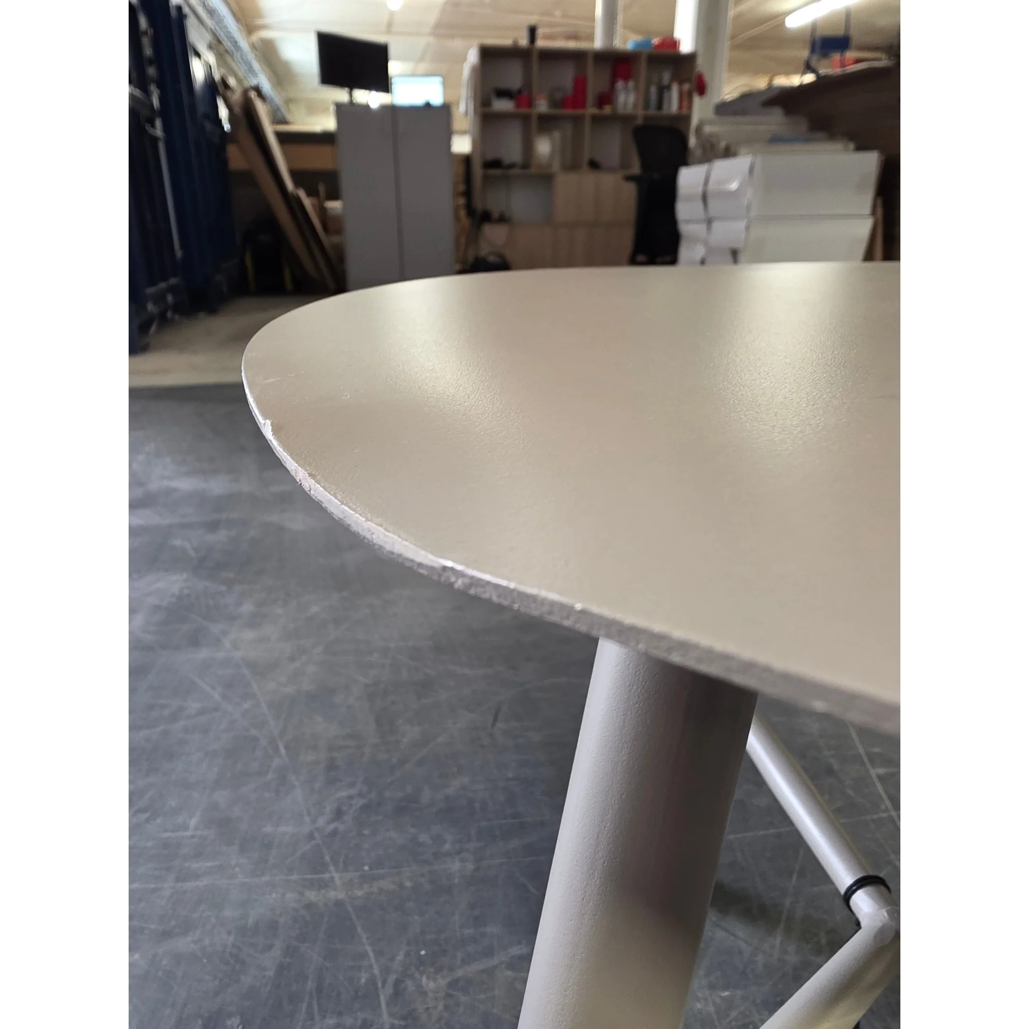 Brafab Vannes sofabord i lakkert aluminium - Image 3