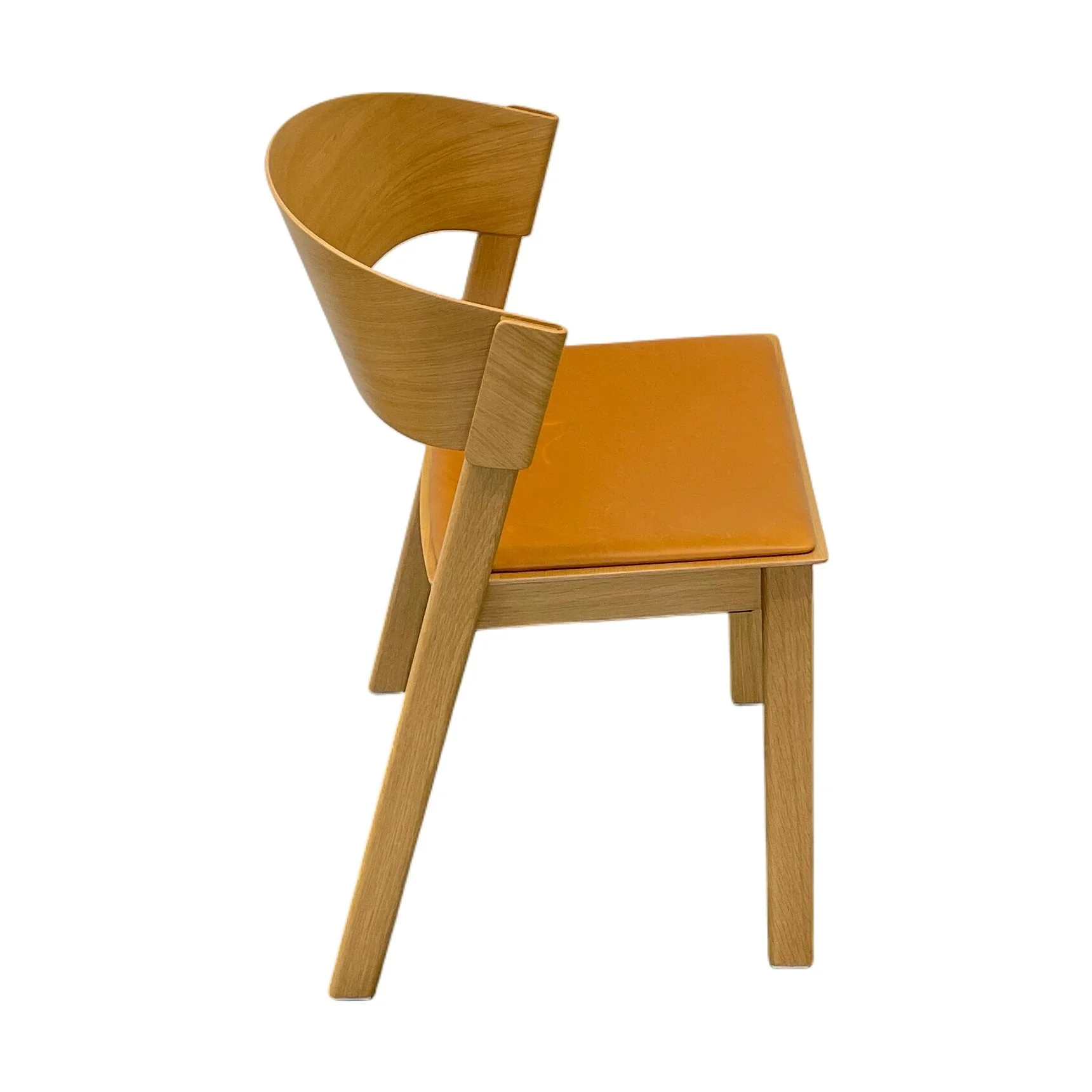 Cover Side Chair fra Muuto, Cognac Oak - Image 4