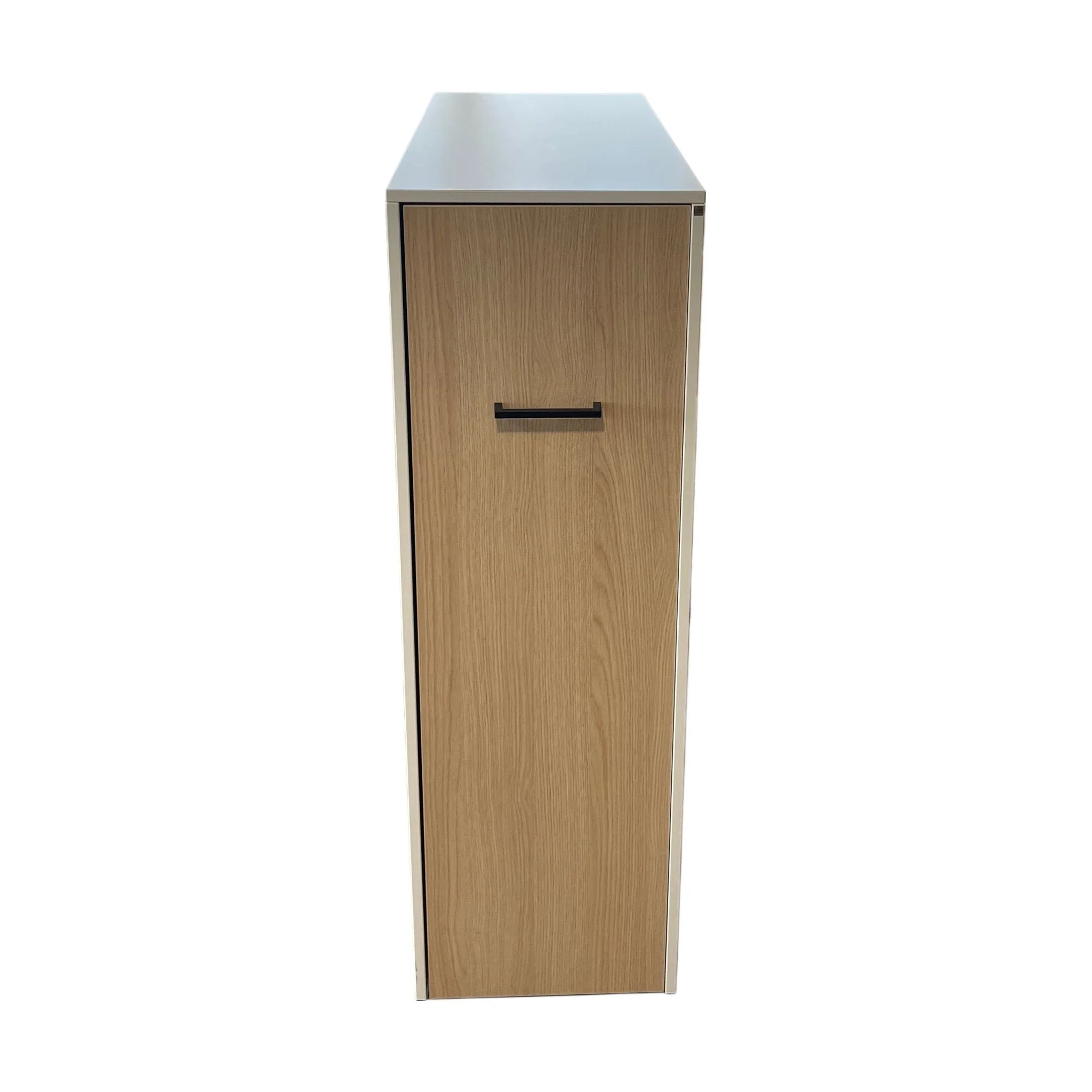 Cube design tårnskap, åpning høyre