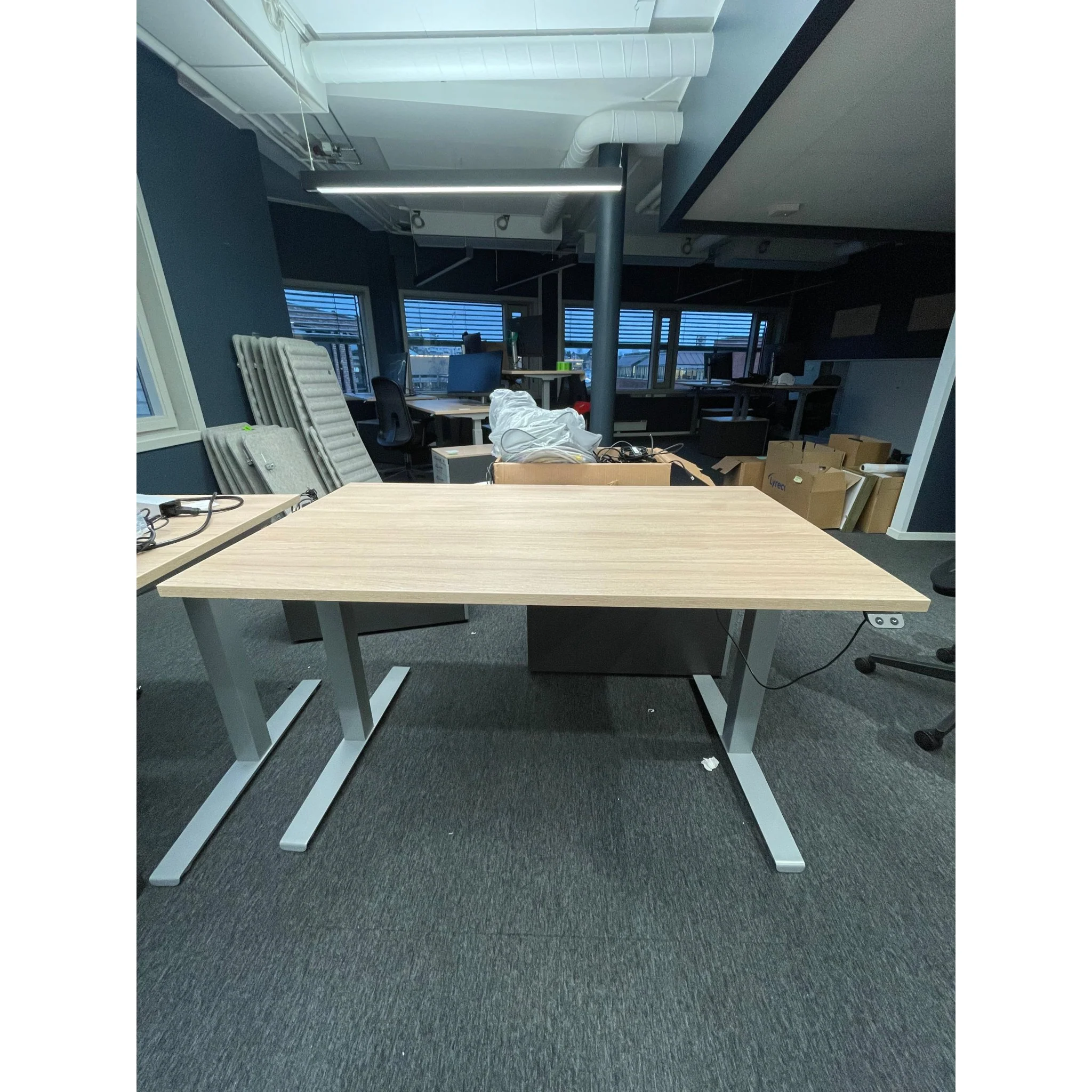 EFG elektrisk hev/senk skrivebord, trefarget, 140x80 cm - Image 4