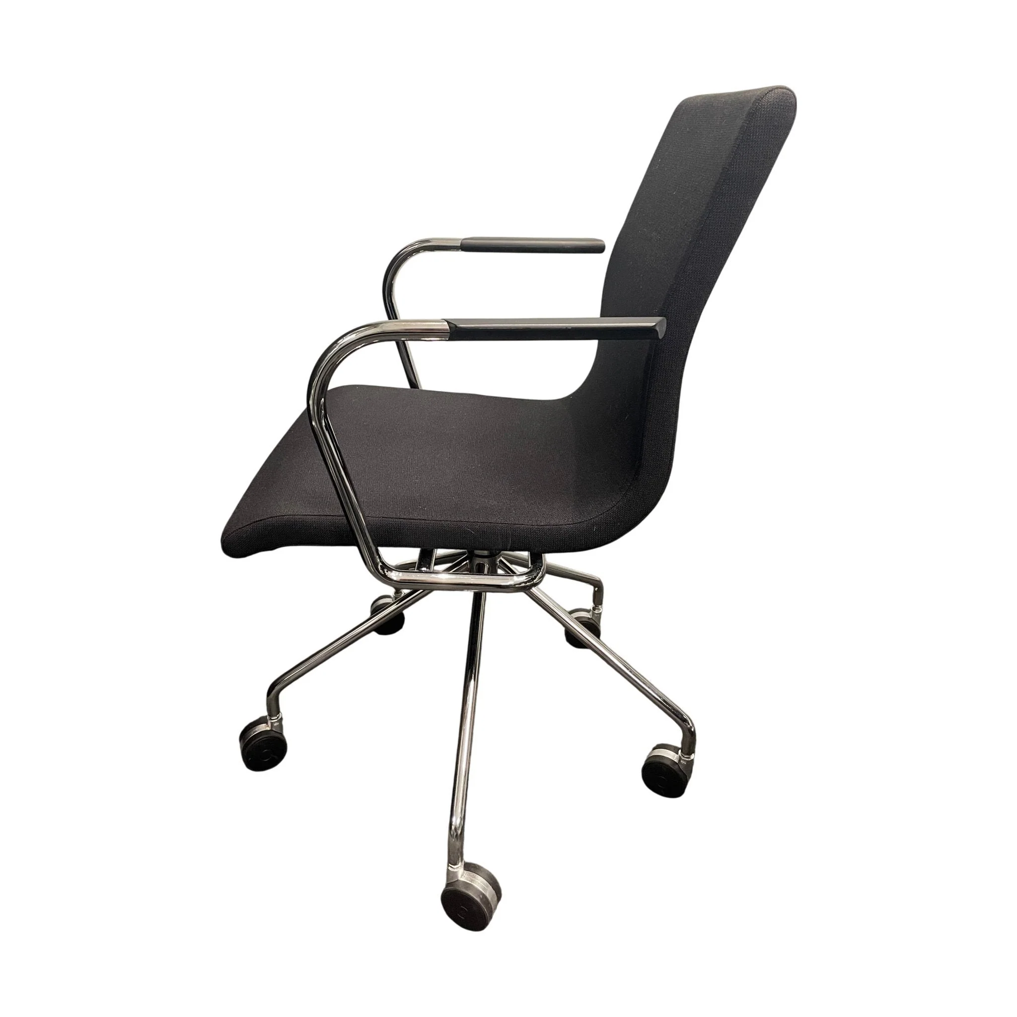 Flex møteromsstol fra Skandiform, svart stoff, med armlener - Image 4