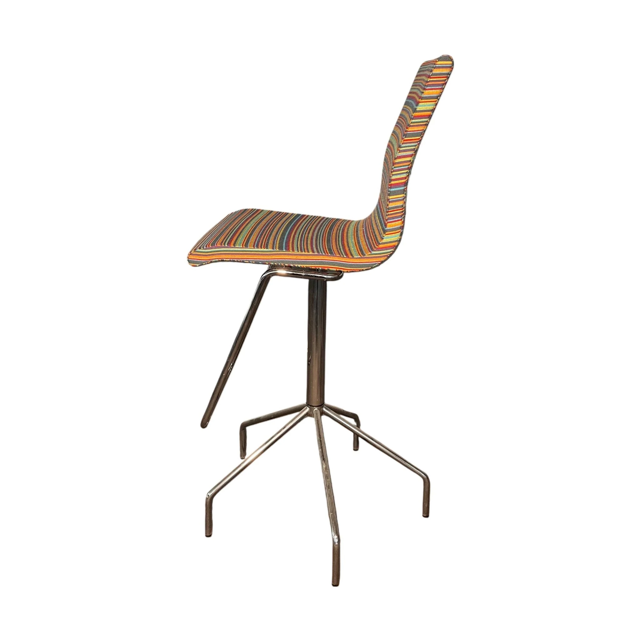 Flex up S-029 barstol fra Skandiform, regnbuefarget, 60x60 cm, 118 cm høy - Image 3