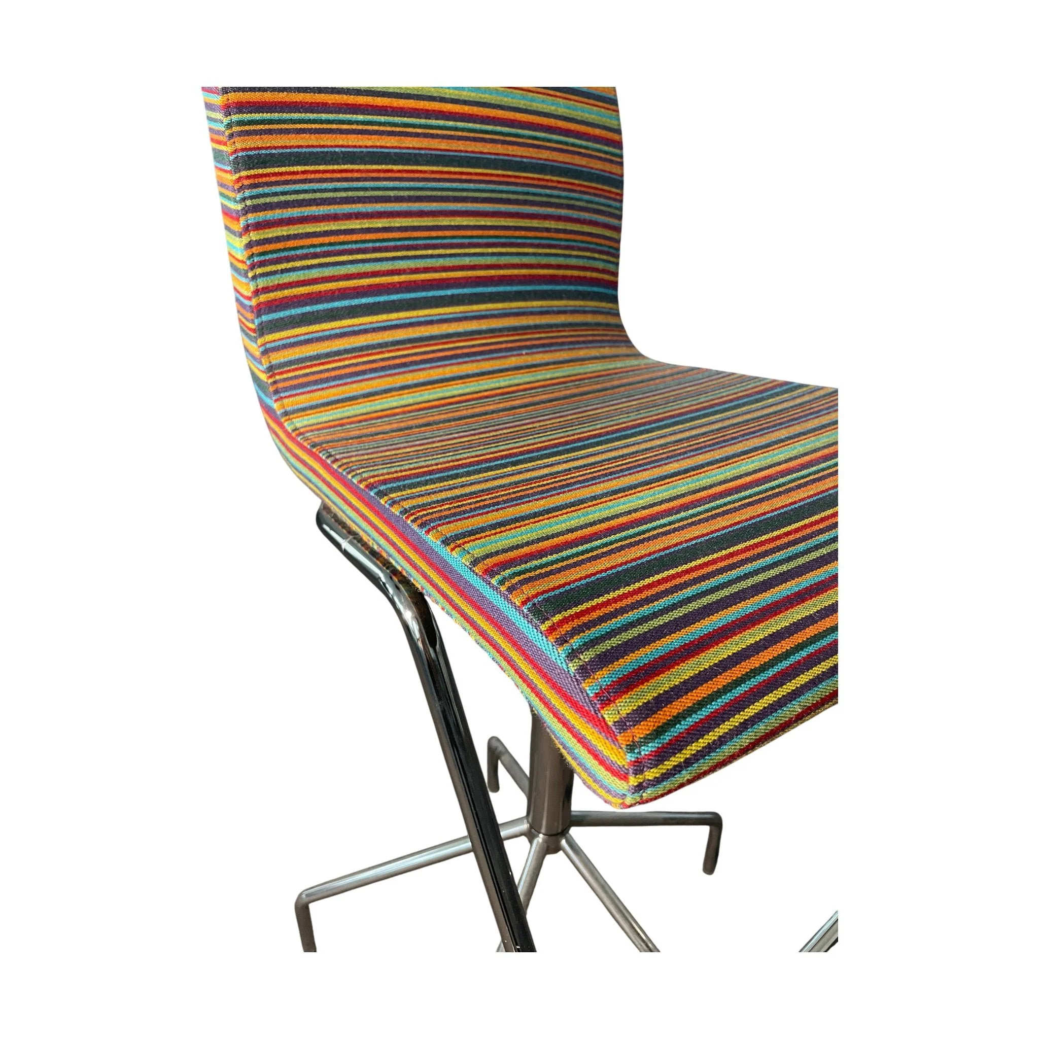 Flex up S-029 barstol fra Skandiform, regnbuefarget, 60x60 cm, 118 cm høy - Image 5