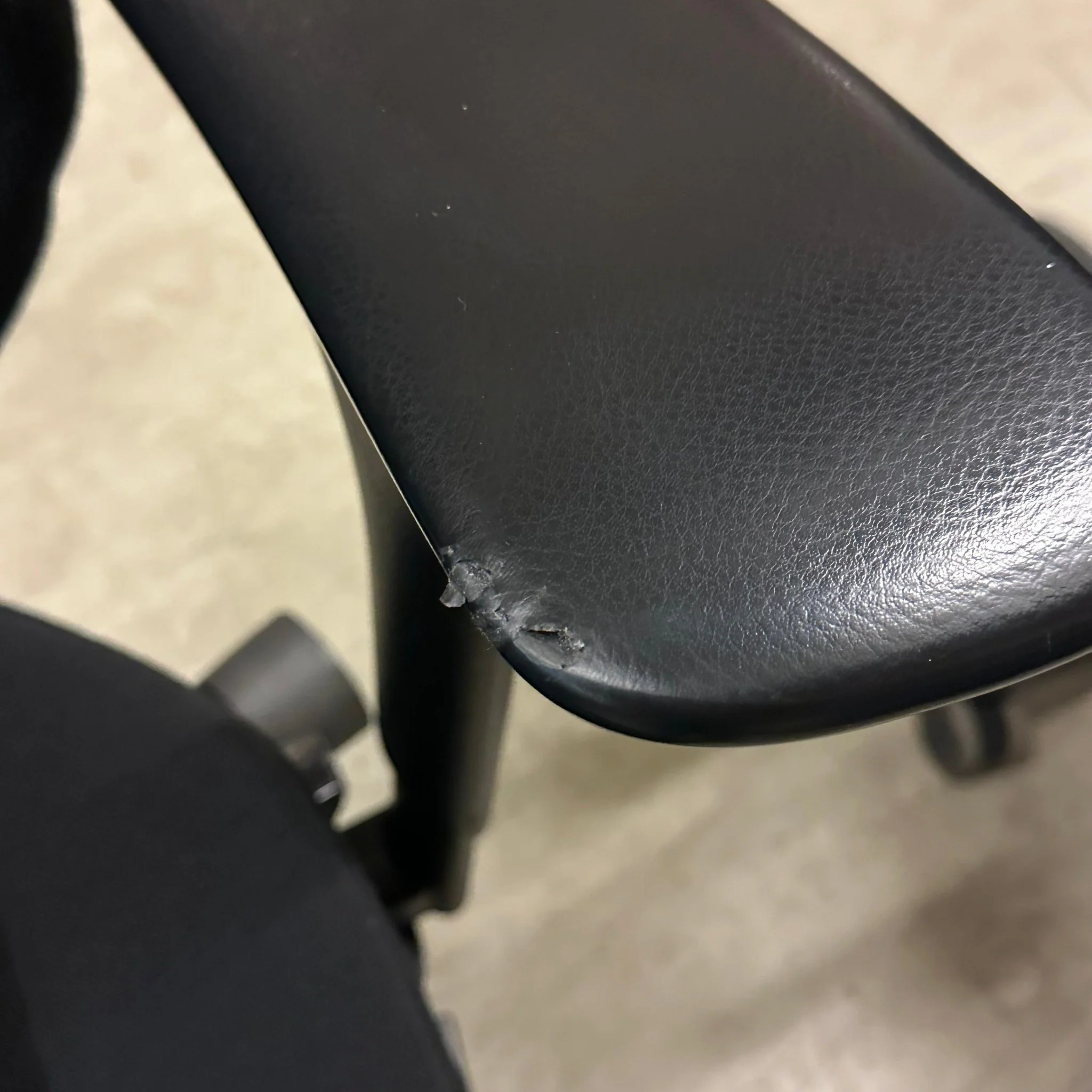 Kinnarps Synchrone 9000, grÄ ramme pÄ rygg - Image 4