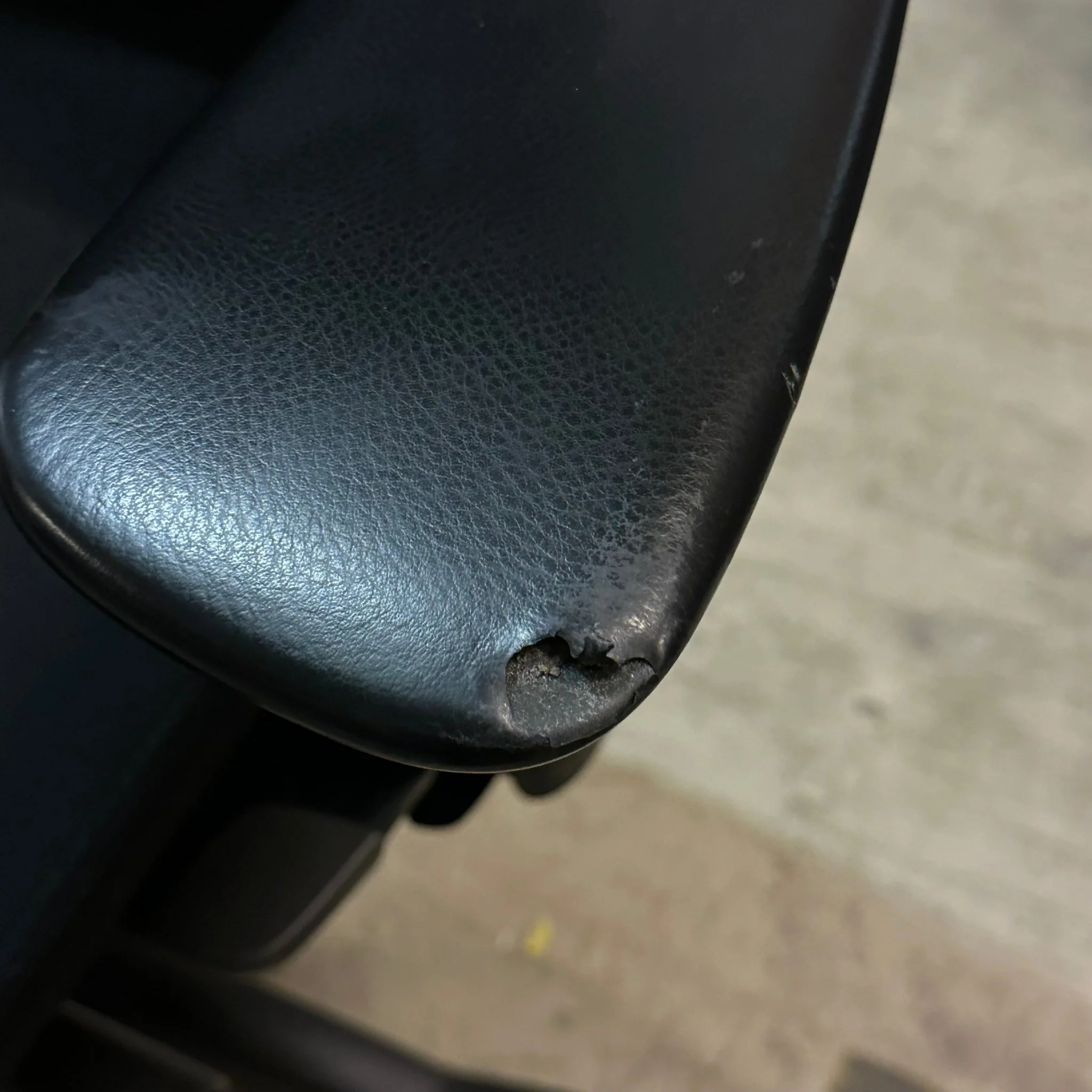 Kinnarps Synchrone 9000, grÄ ramme pÄ rygg - Image 5