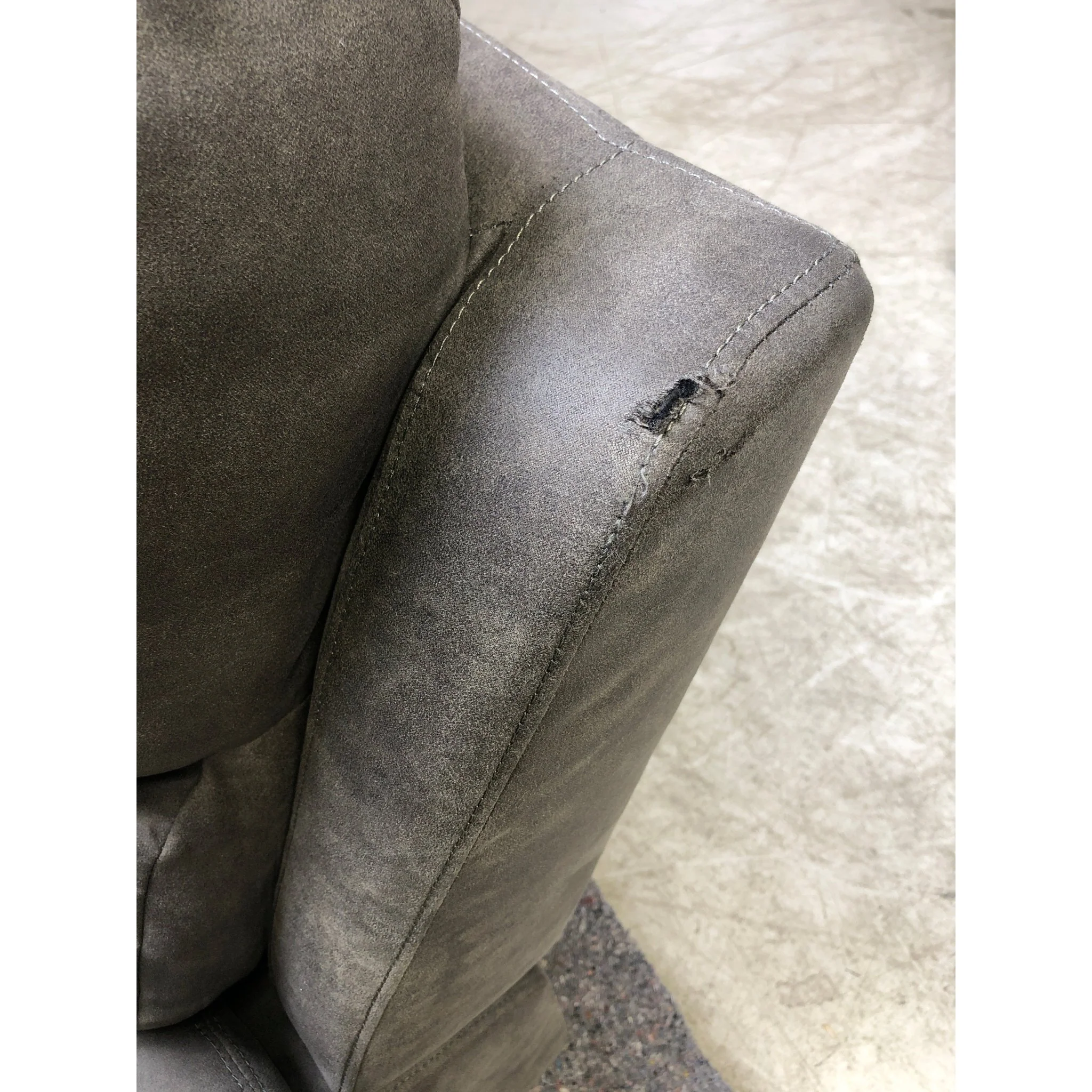 Mayfield 2-seter sofa fra A-Møbler, microfiber - Image 2