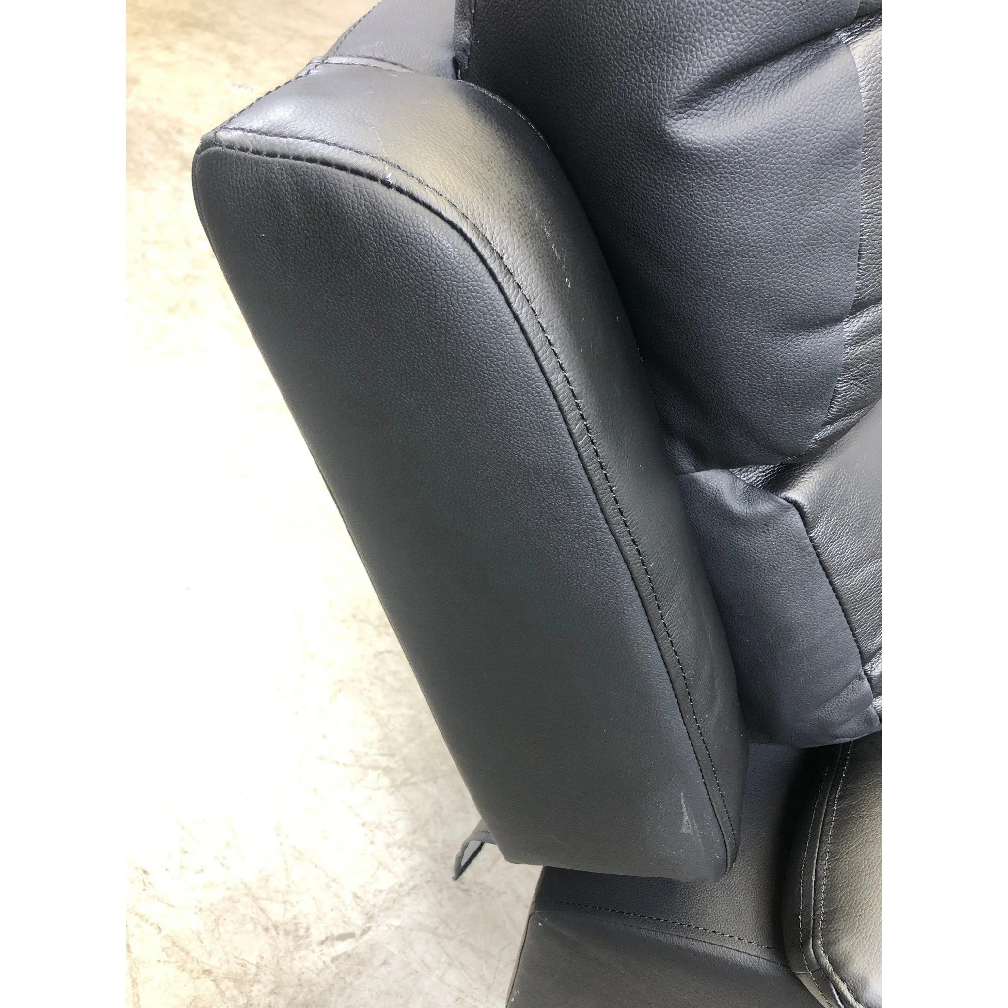 Mayfield recliner-lenestol, HUD/PVC - Image 2