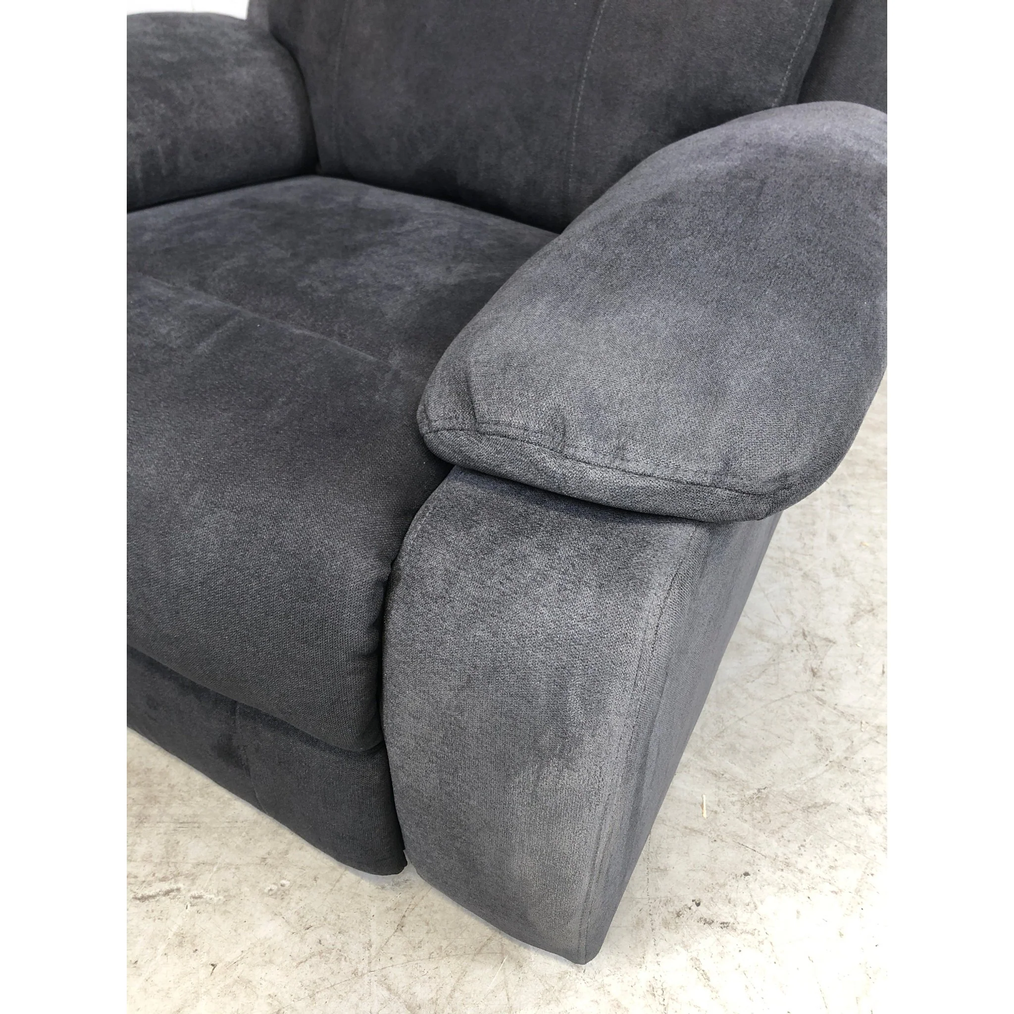 Mora recliner-stol fra A-Møbler, grått microfiberstoff - Image 3
