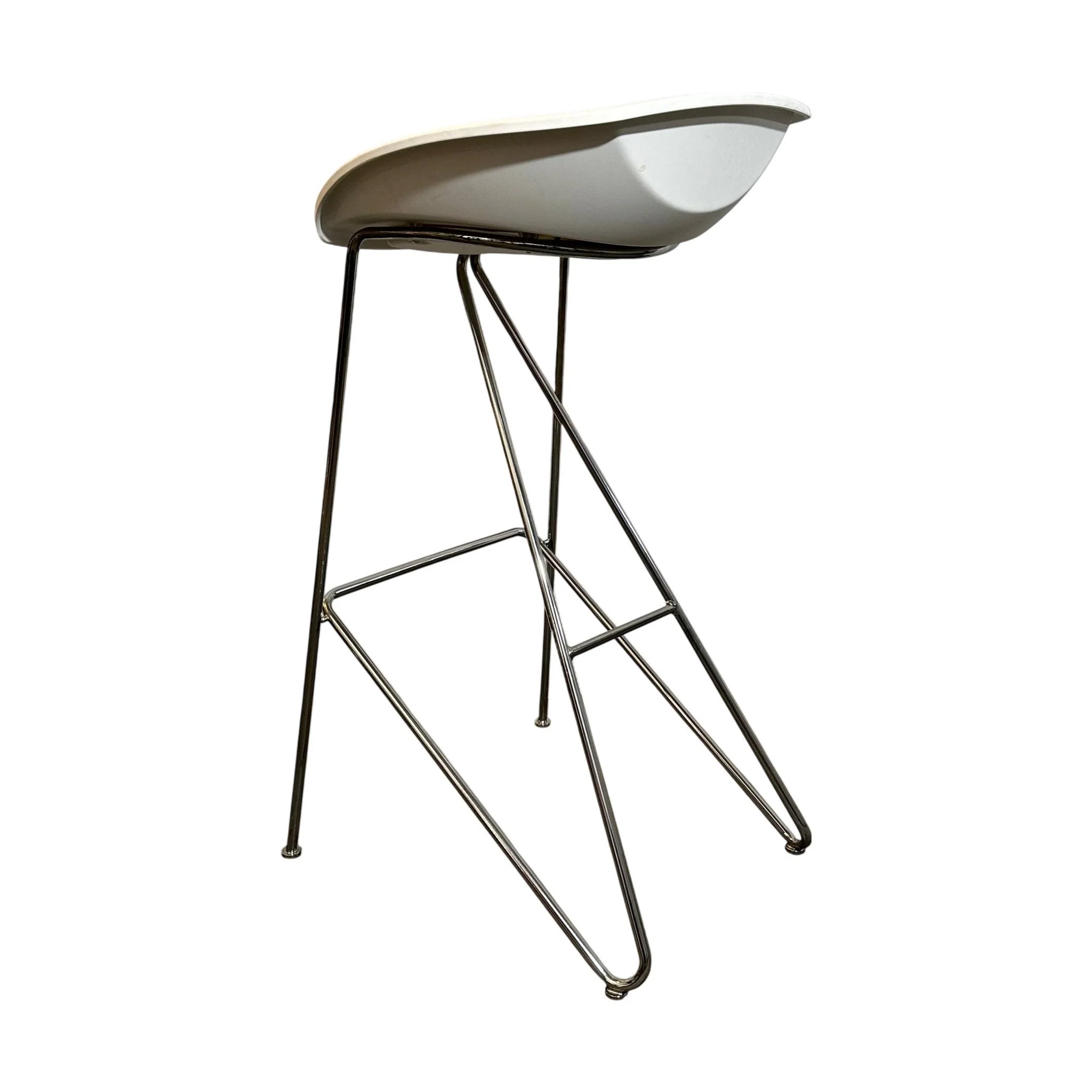 Popcorn barstol fra ForaForm, hvit, 82 cm sittehøyde - Image 3