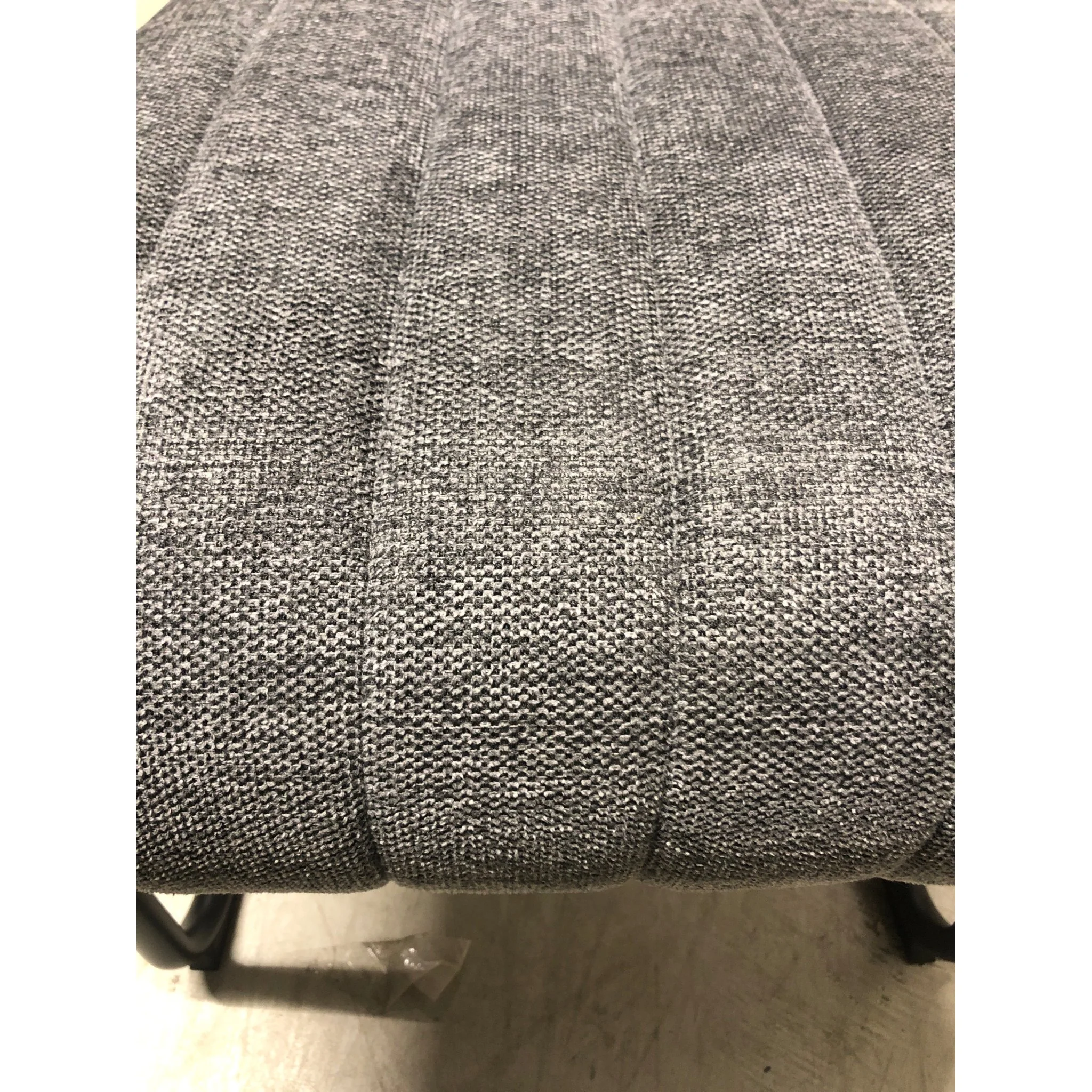 Trout spisestol fra A-Møbler, 100% polyester, grå - Image 3