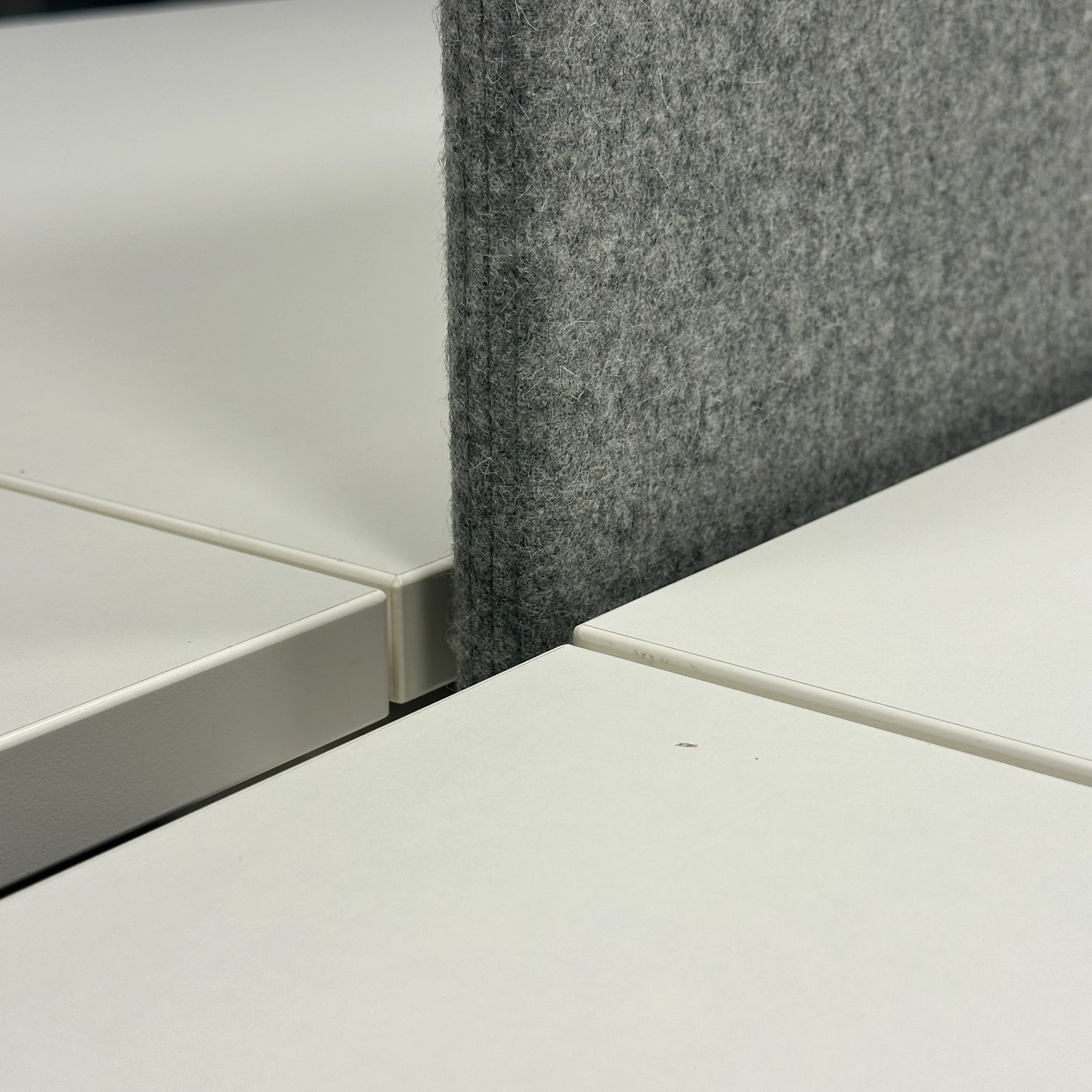 U1 Quadruple Bench arbeidsstasjon fra Narbutas, hvit melamin, 320x164 cm - Image 5