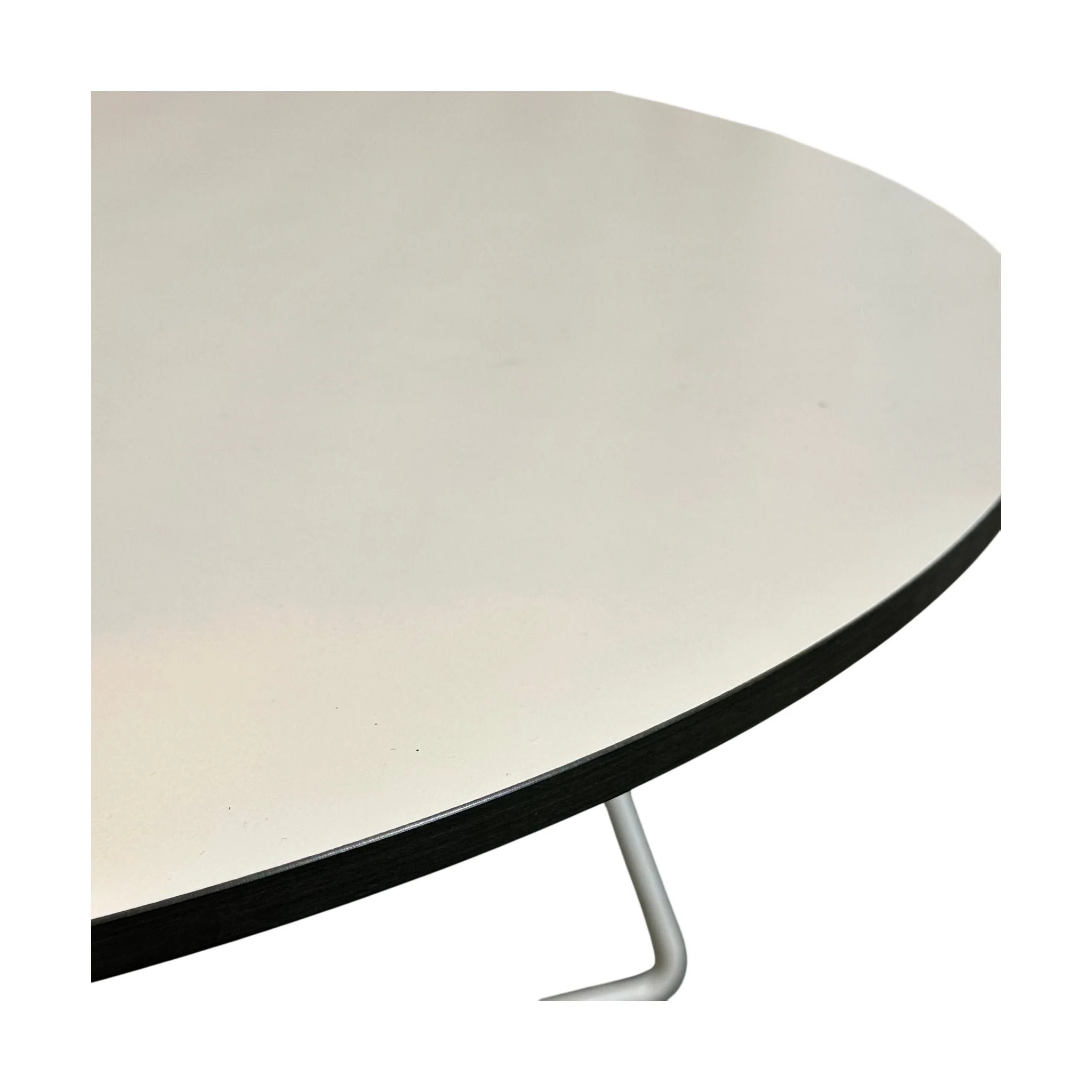 Ypsilon sidebord fra Pedrali, hvit, Ø80 cm, 45 cm høyt - Image 3