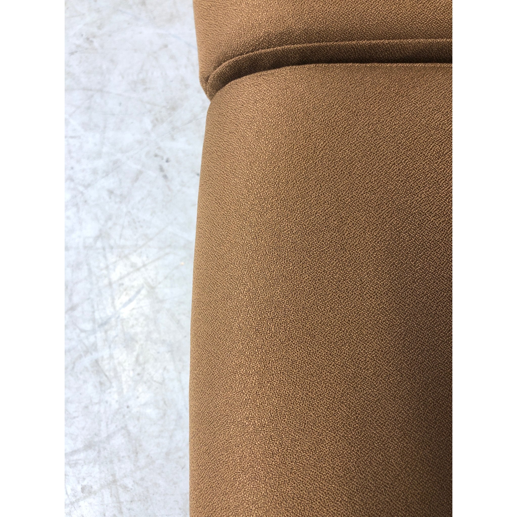 Zeta 2-seter sofa fra VAD, brun tekstil - Image 3